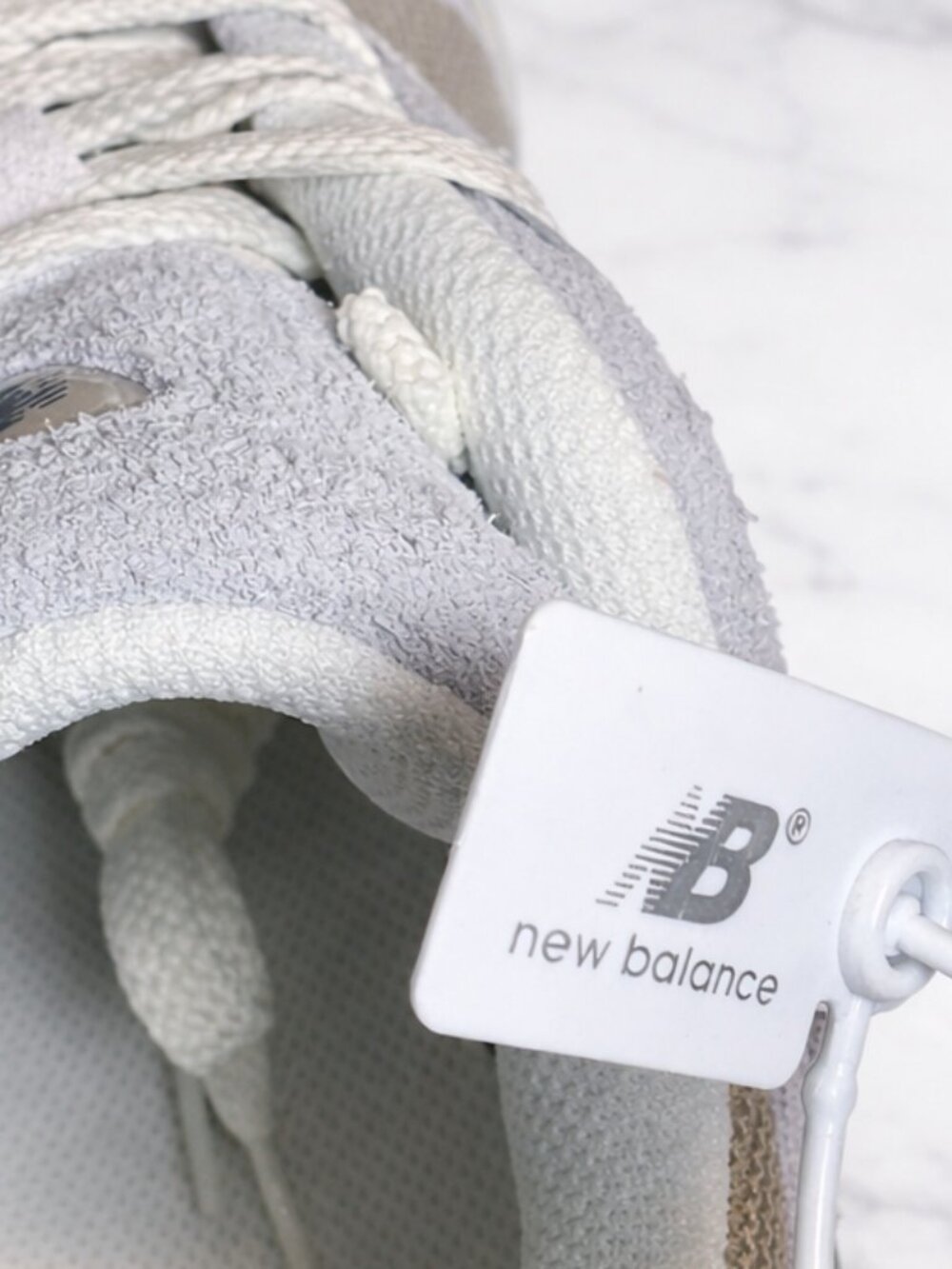 New Balance 9060's White Brand New Size 9 - Picture 6 of 6